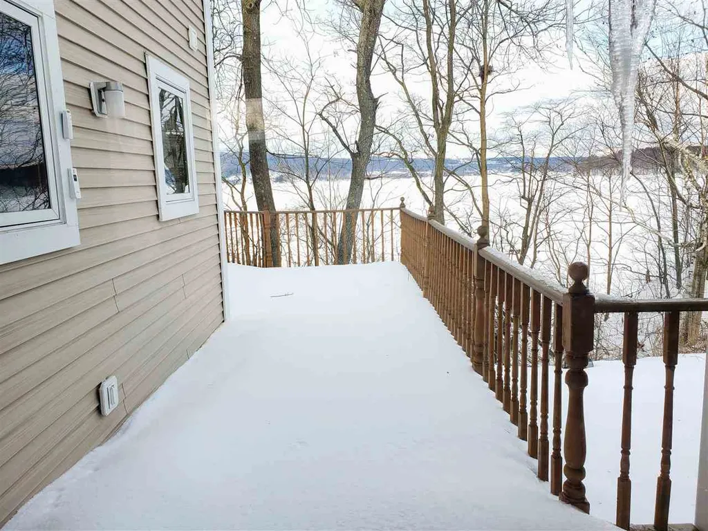 67 Broadview Avenue Newport Town VT 05855