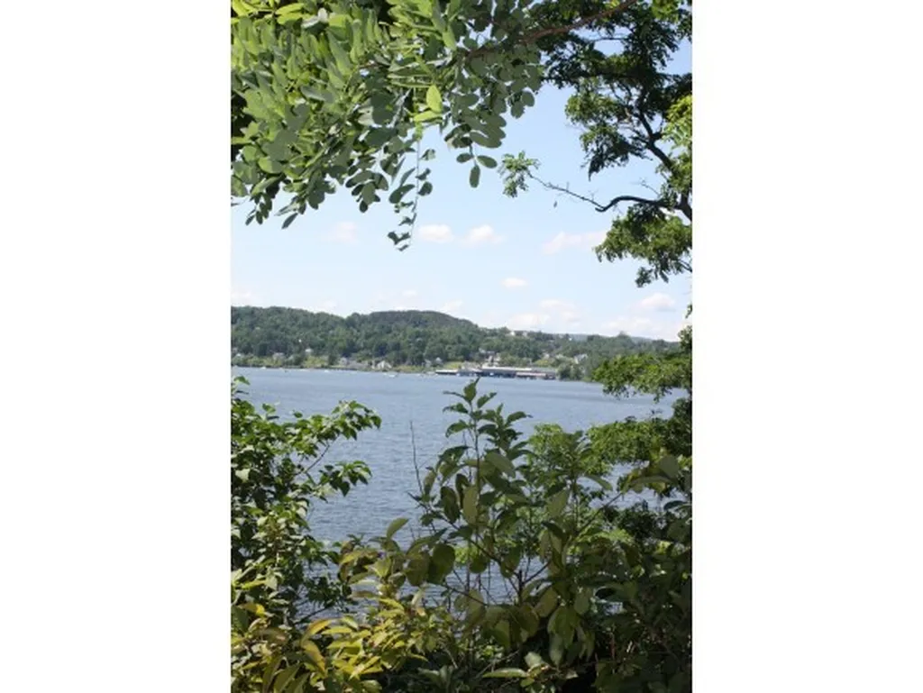 67 Broadview Avenue Newport Town VT 05855