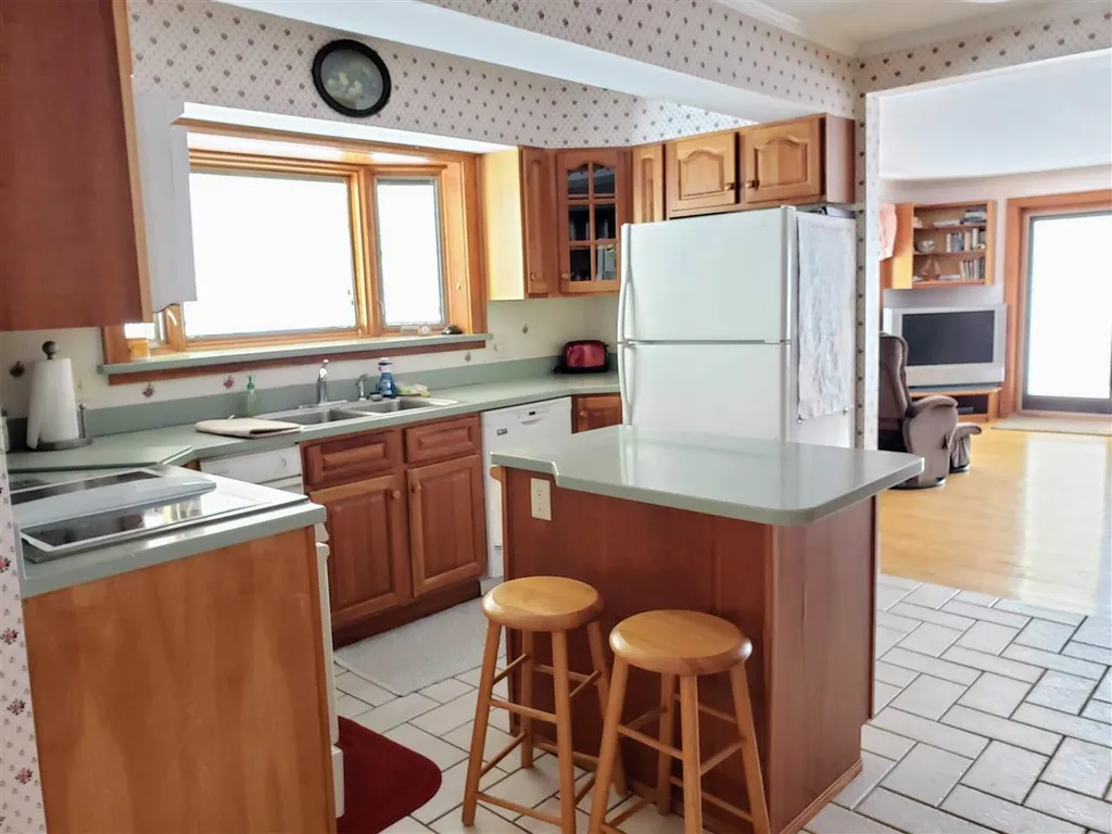 67 Broadview Avenue Newport Town VT 05855