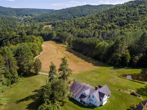 315 Old Route 12 Barnard VT 05031