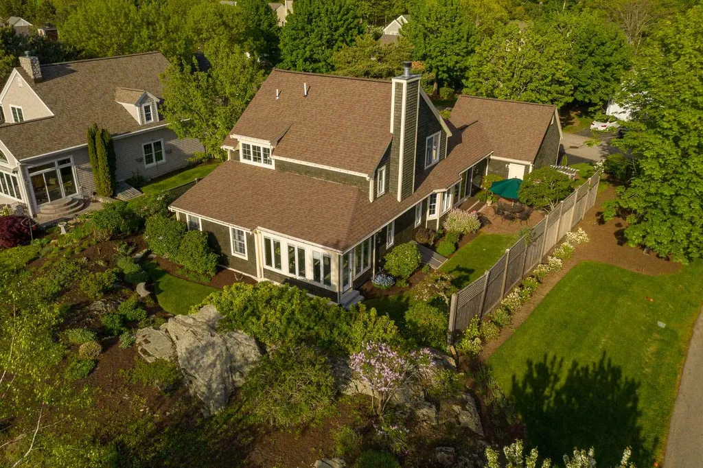 7 Old Bay Road New Castle NH 03854