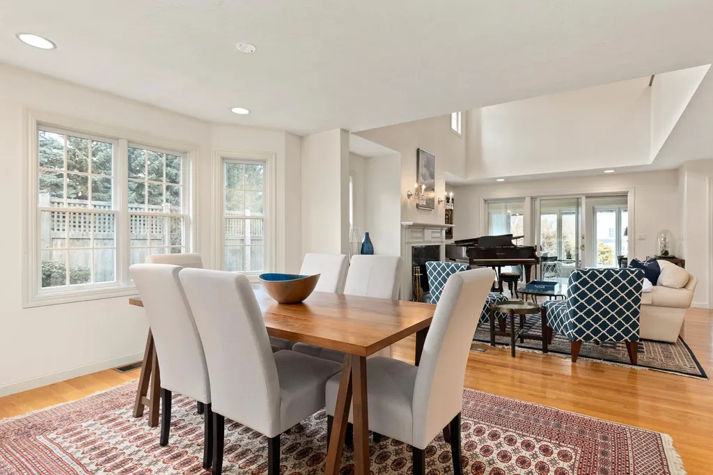 7 Old Bay Road New Castle NH 03854