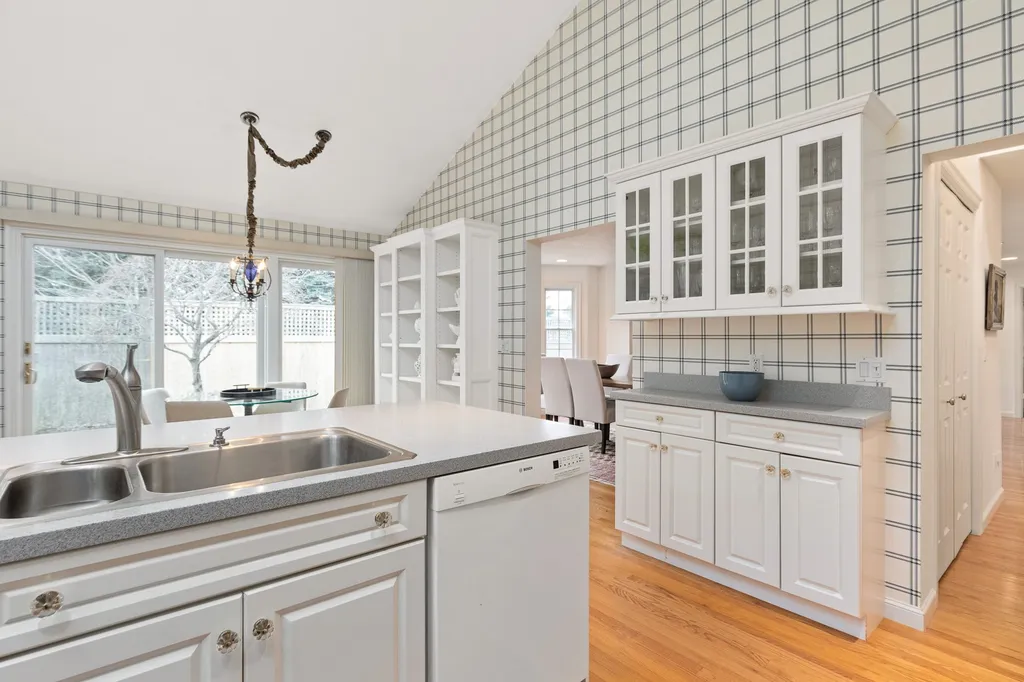 7 Old Bay Road New Castle NH 03854