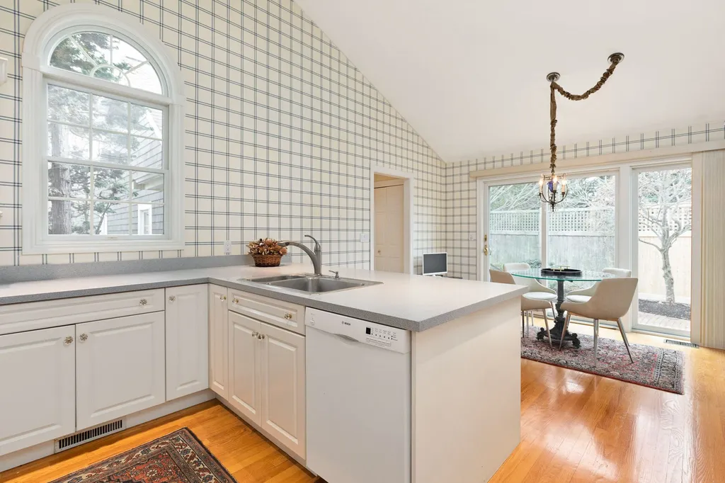 7 Old Bay Road New Castle NH 03854