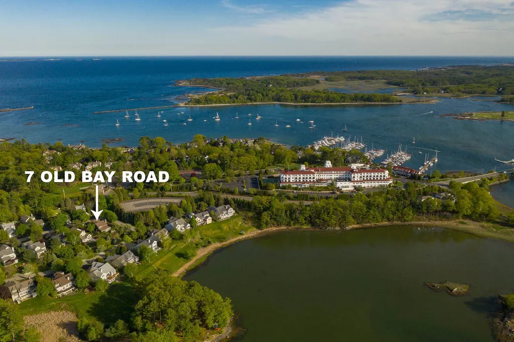 7 Old Bay Road New Castle NH 03854
