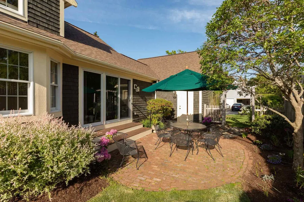 7 Old Bay Road New Castle NH 03854