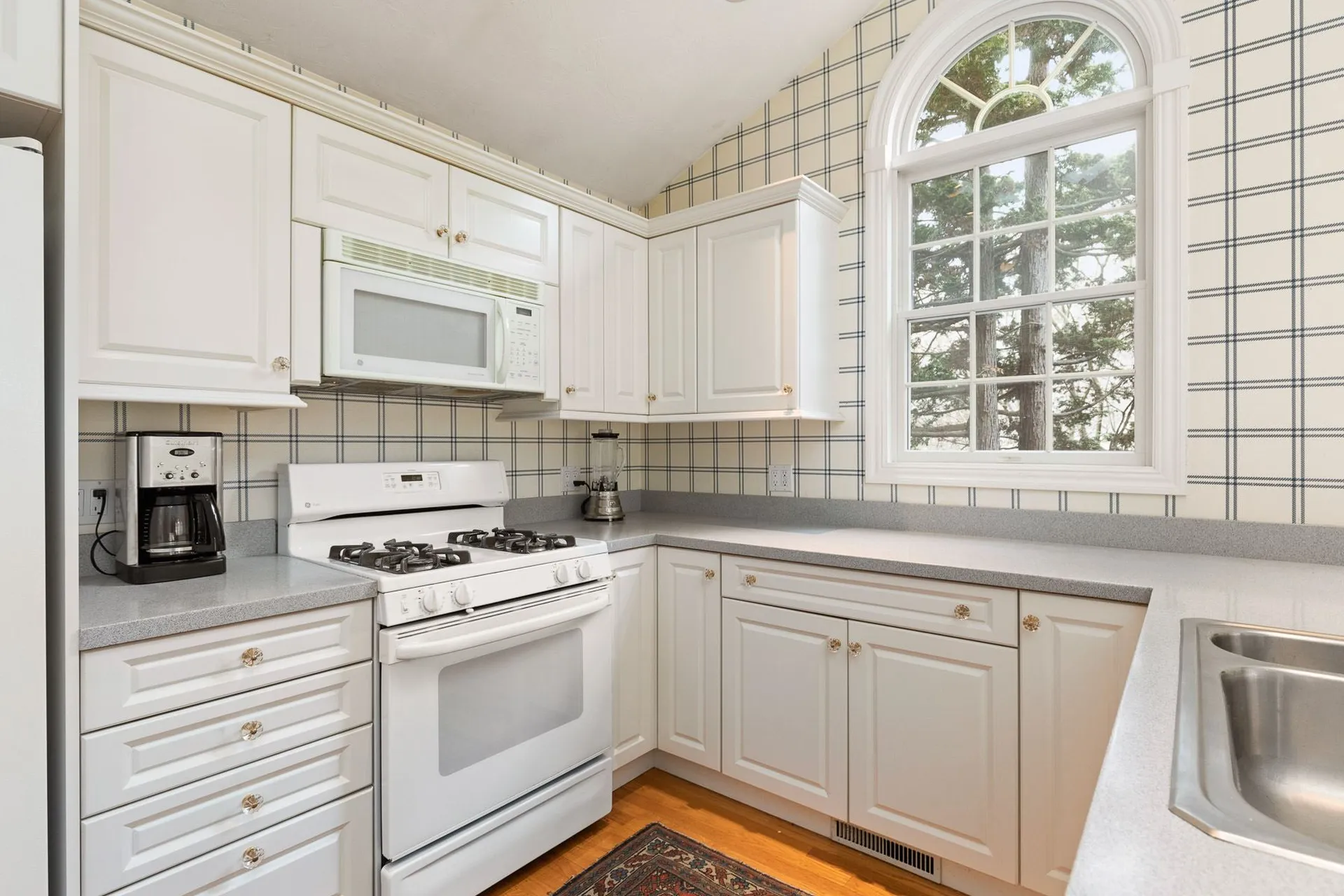 7 Old Bay Road New Castle NH 03854