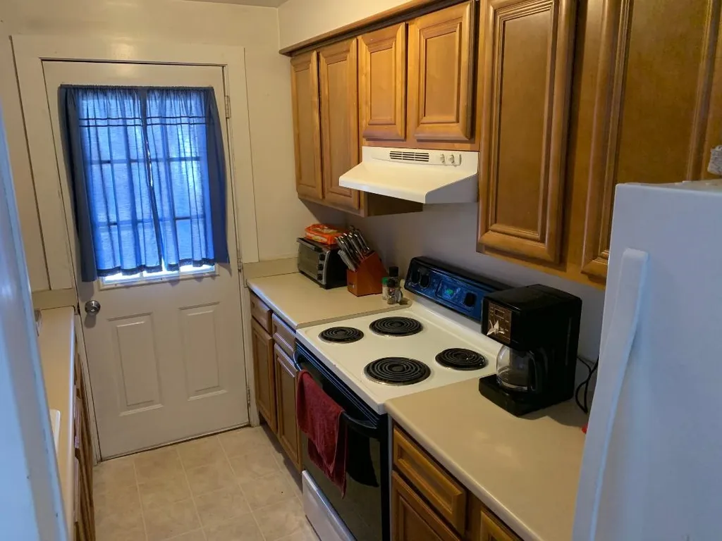 48 Rand Street Manchester NH 03109