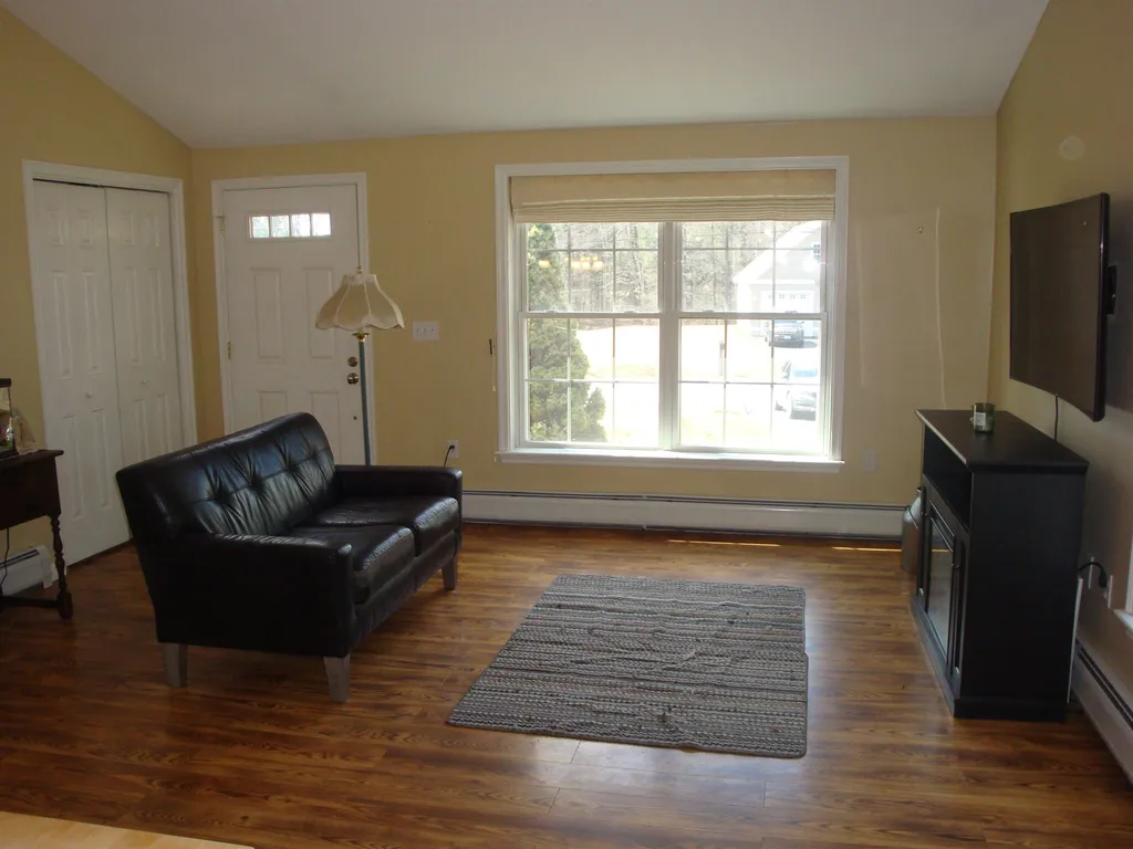 14 Keneval Avenue Boscawen NH 03303