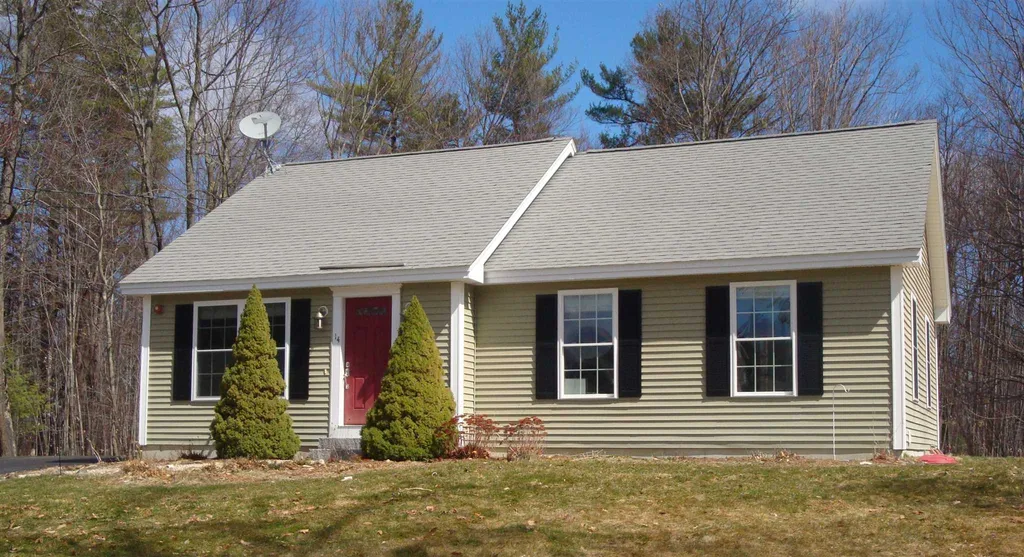 14 Keneval Avenue Boscawen NH 03303