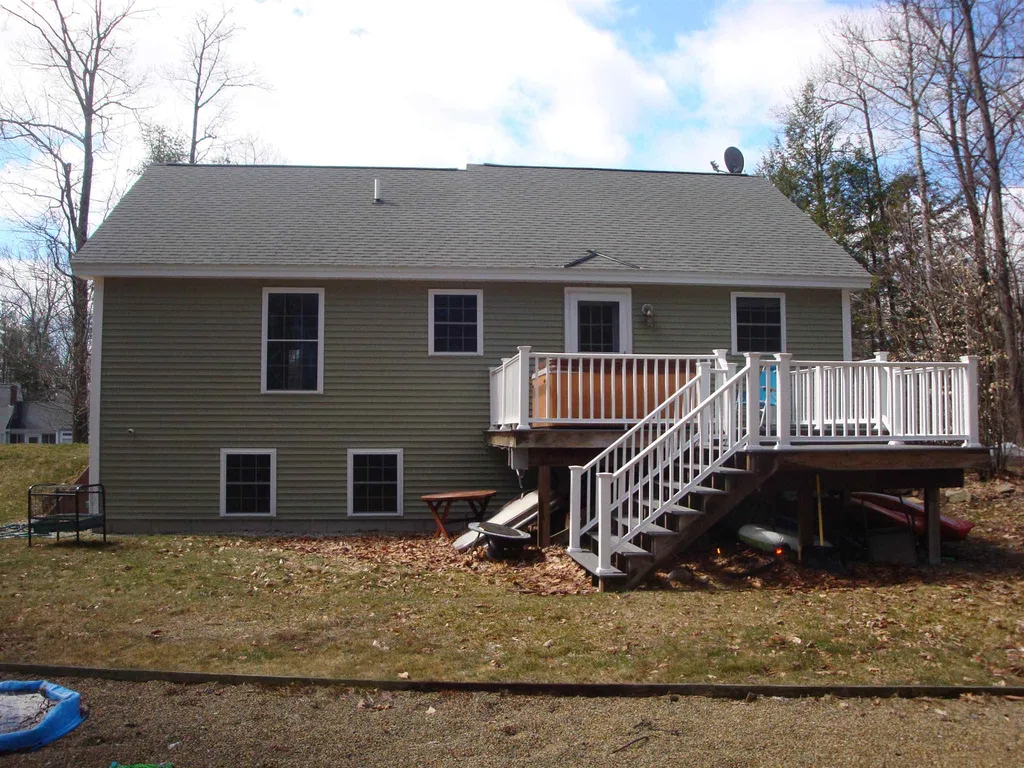 14 Keneval Avenue Boscawen NH 03303