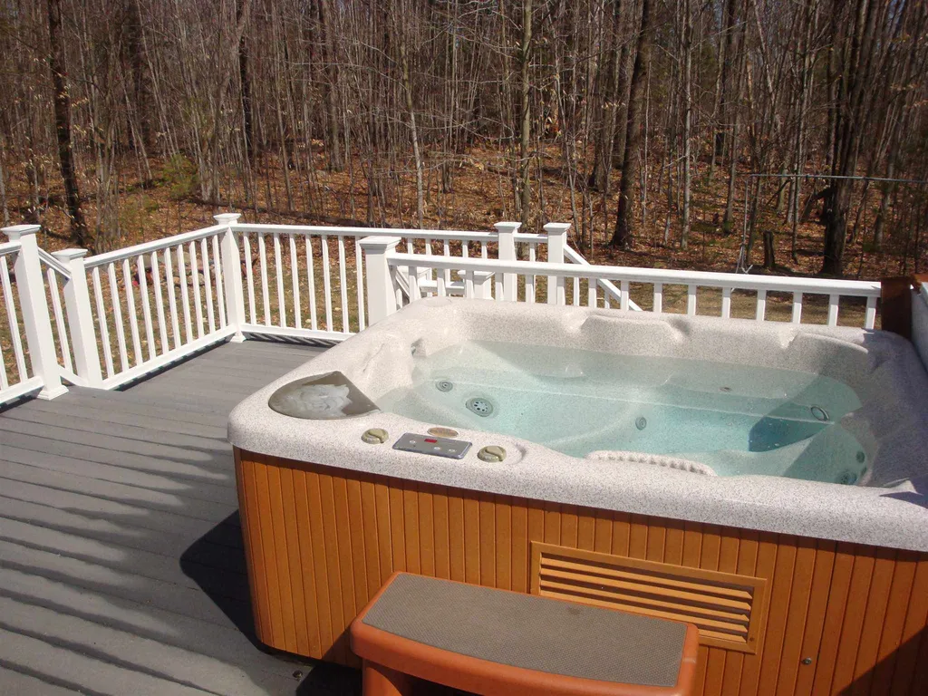 14 Keneval Avenue Boscawen NH 03303