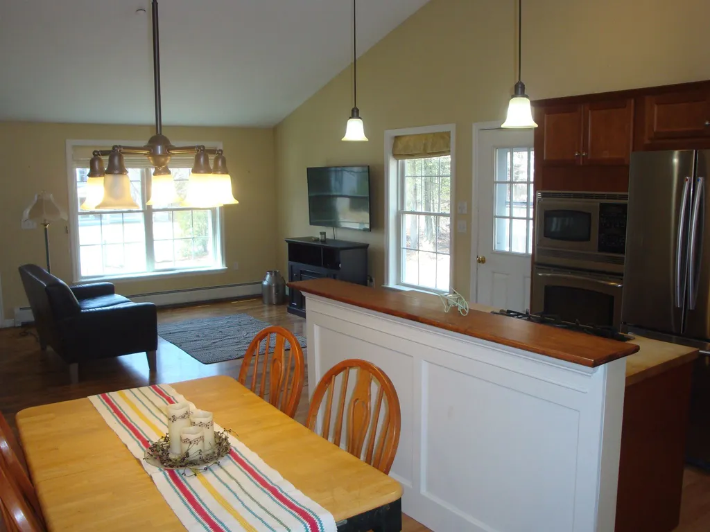 14 Keneval Avenue Boscawen NH 03303
