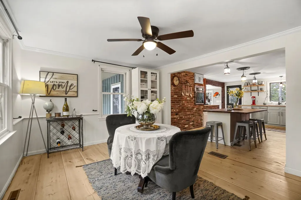 44 Buckridge Drive Amherst NH 03031