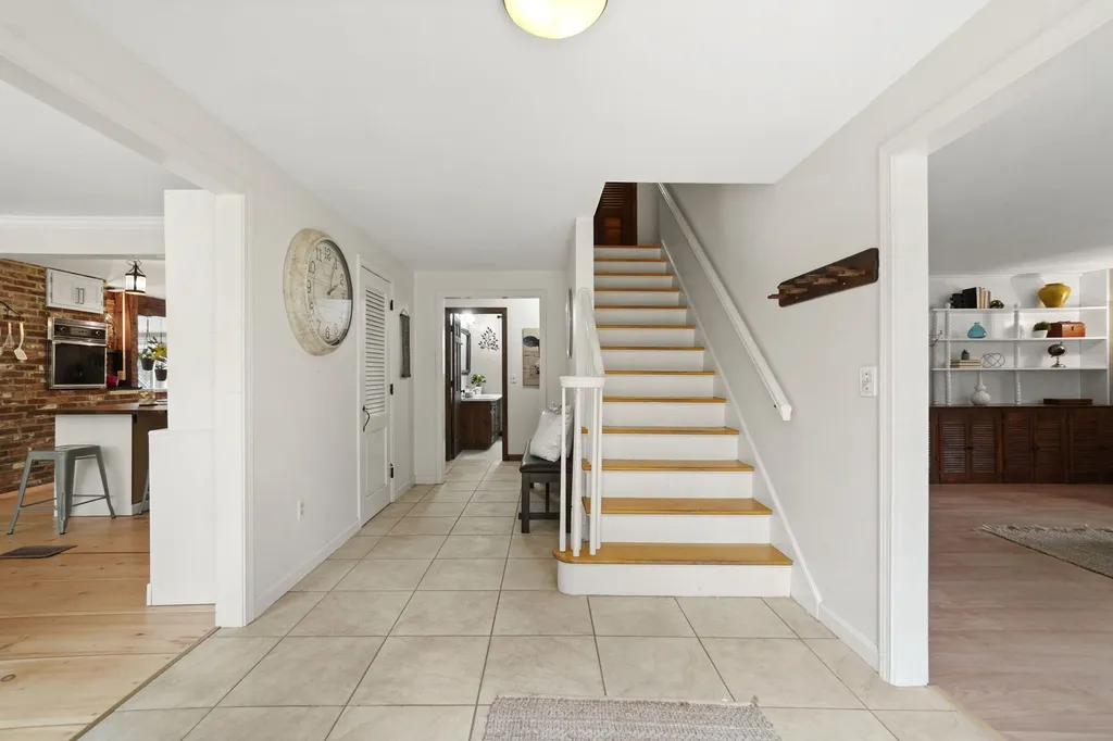 44 Buckridge Drive Amherst NH 03031