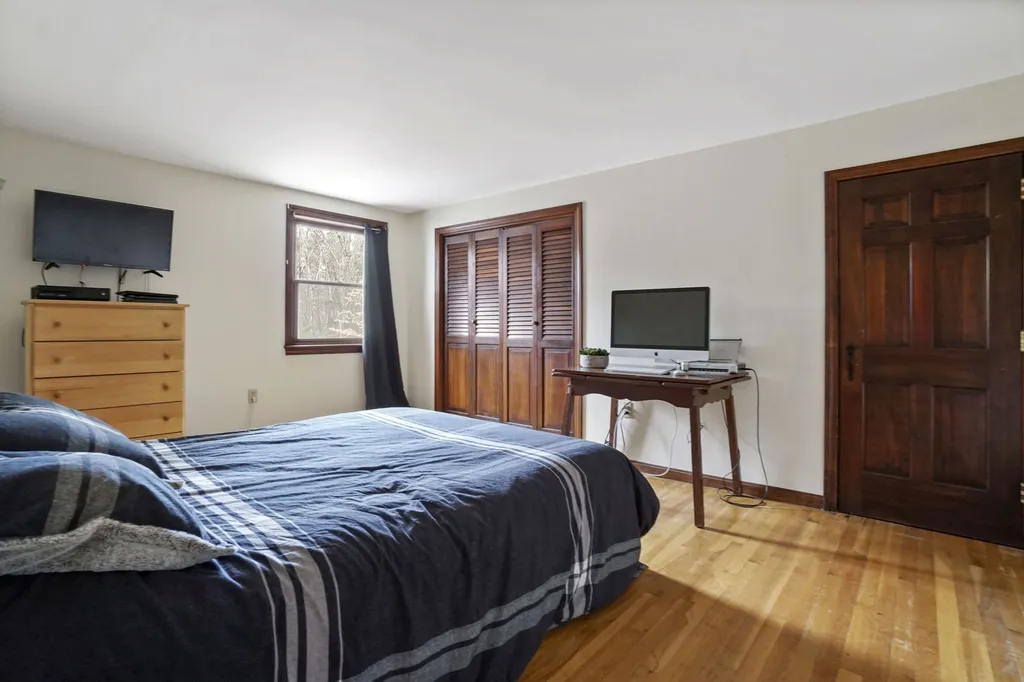 44 Buckridge Drive Amherst NH 03031