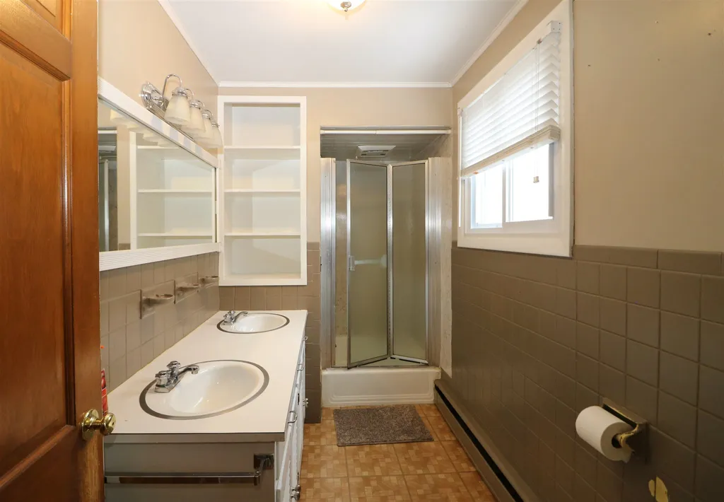 318 Madison Avenue Berlin NH 03570