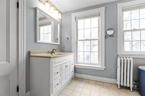 9 Gill Street Exeter NH 03833