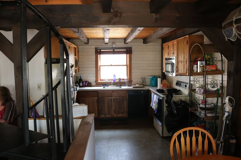 271 Concord Stage Road Weare NH 03281