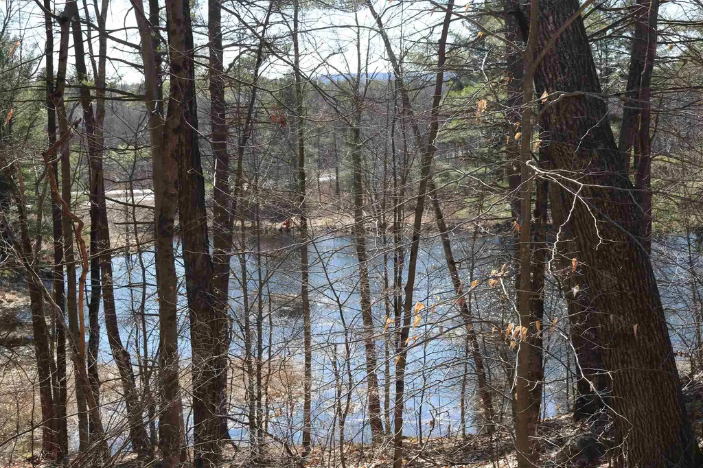271 Concord Stage Road Weare NH 03281