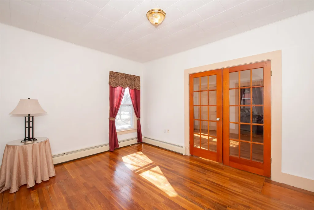 39 Bay Road Farmington NH 03835