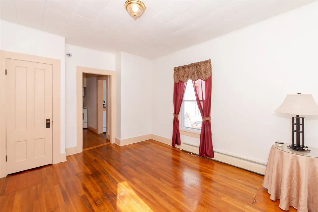 39 Bay Road Farmington NH 03835