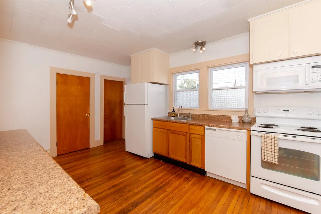 39 Bay Road Farmington NH 03835