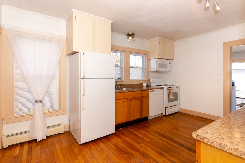 39 Bay Road Farmington NH 03835