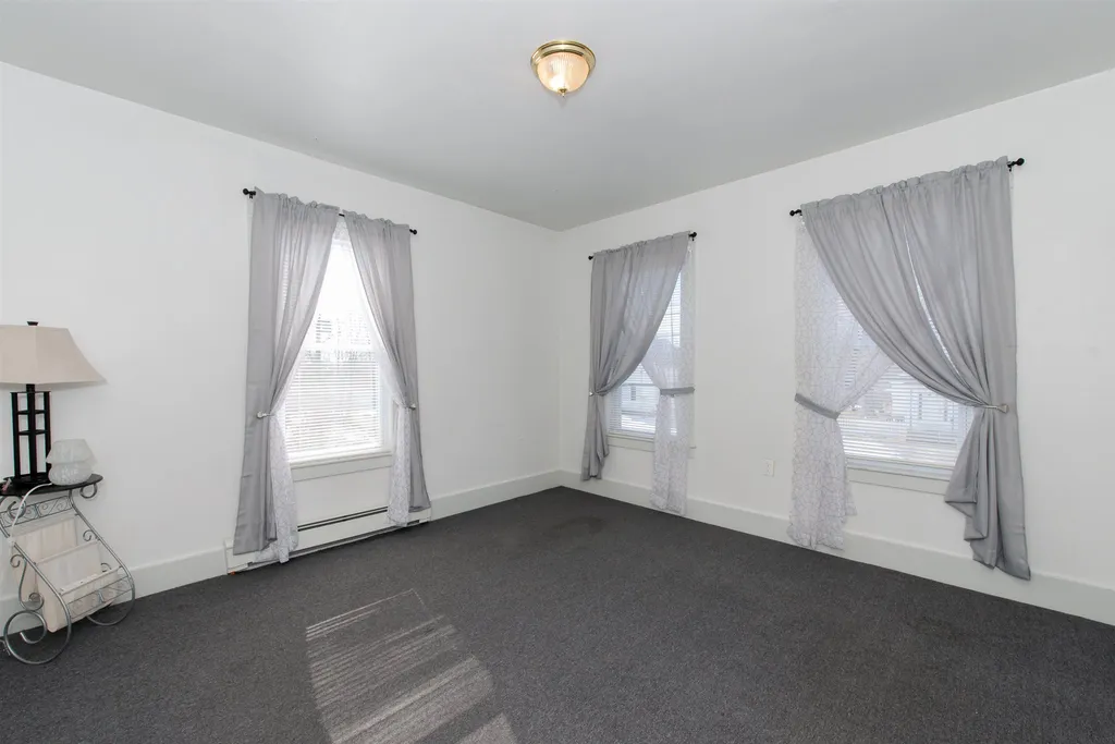 39 Bay Road Farmington NH 03835