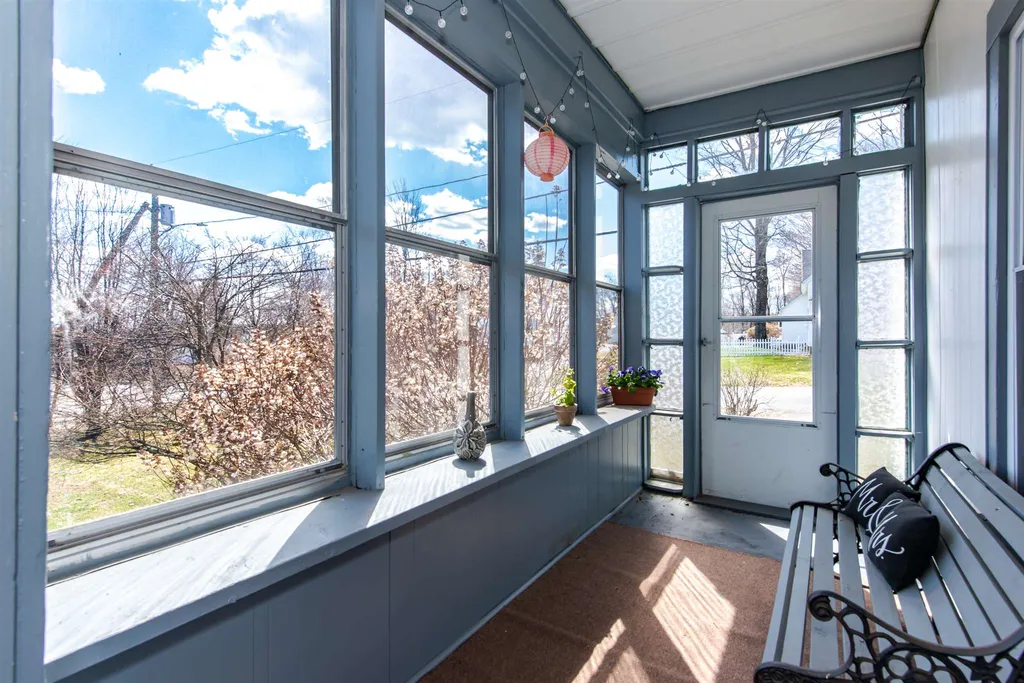 39 Bay Road Farmington NH 03835