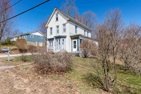 39 Bay Road Farmington NH 03835