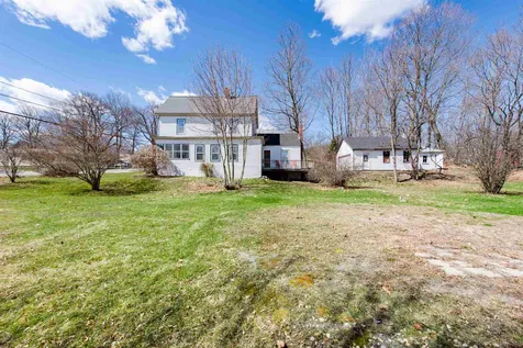 39 Bay Road Farmington NH 03835