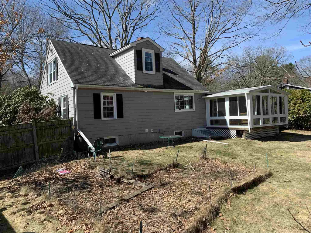 6 Berkshire Lane Dover NH 03820