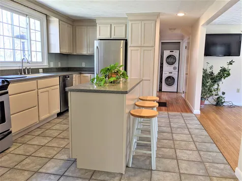 6 Berkshire Lane Dover NH 03820