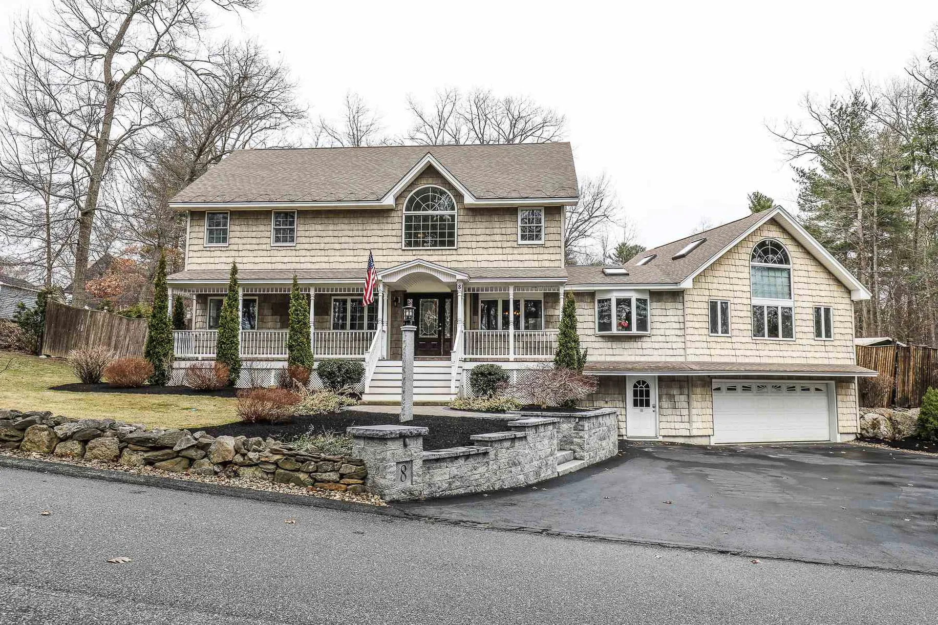 8 Arlington Shore Drive Salem NH 03079