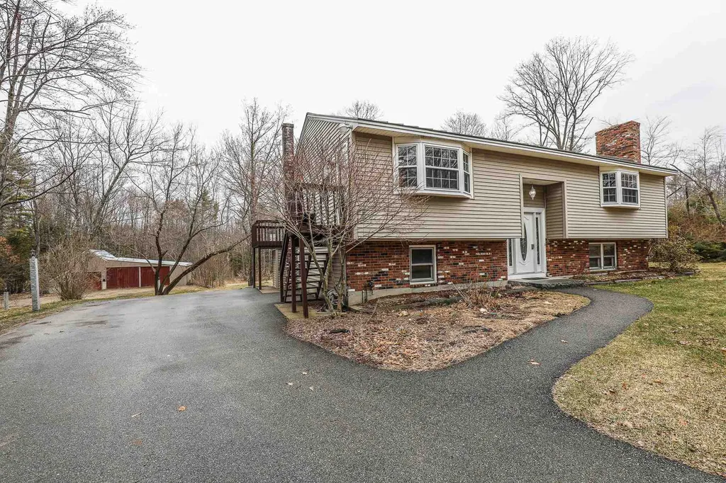 163 Chester Turnpike Candia NH 03034