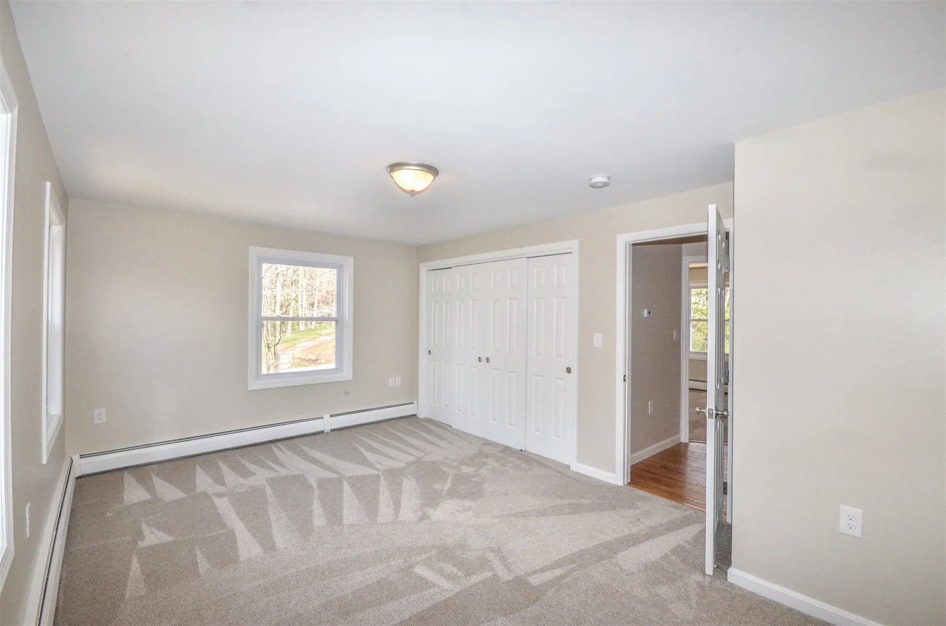 78 Hitching Post Lane Bedford NH 03110