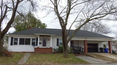 289 Oakland Avenue Manchester NH 03109