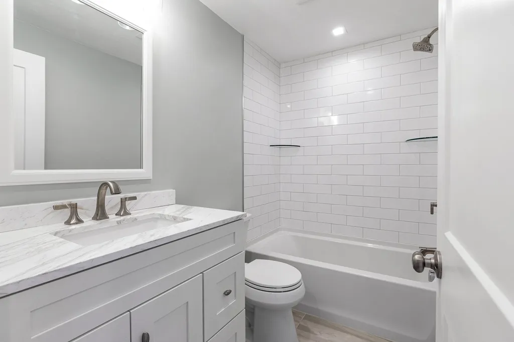 381 Sagamore Road Rye NH 03870