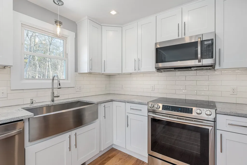 381 Sagamore Road Rye NH 03870