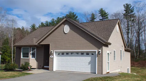 9 Balsam Way Newton NH 03858