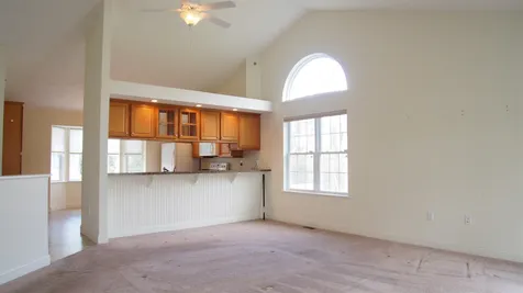 9 Balsam Way Newton NH 03858