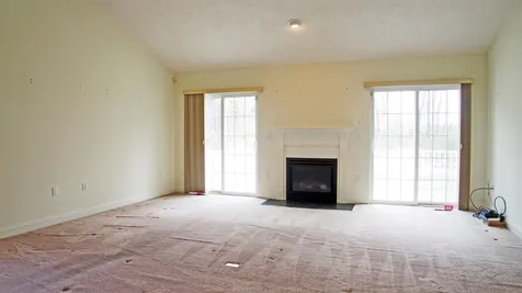 9 Balsam Way Newton NH 03858
