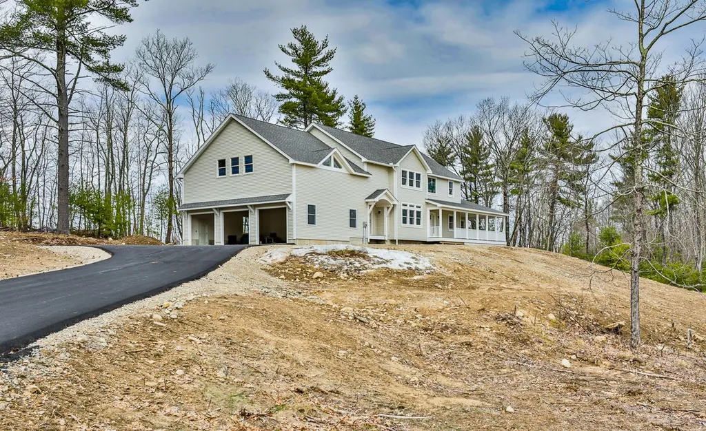 23 Austin Lane Hollis NH 03049