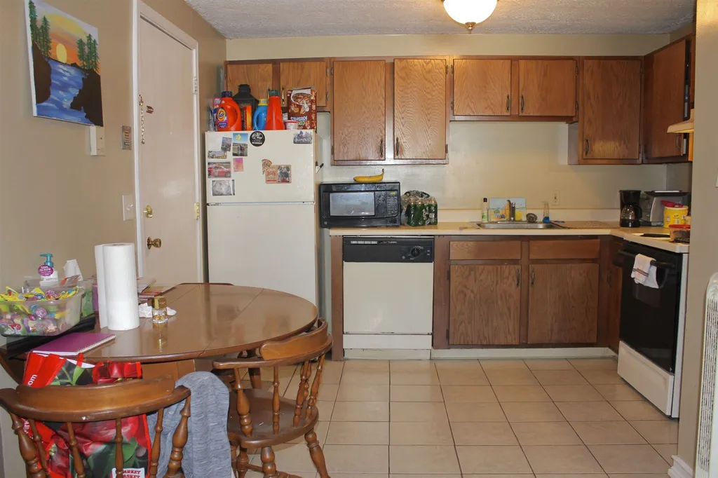 535 Calef Road Manchester NH 03103