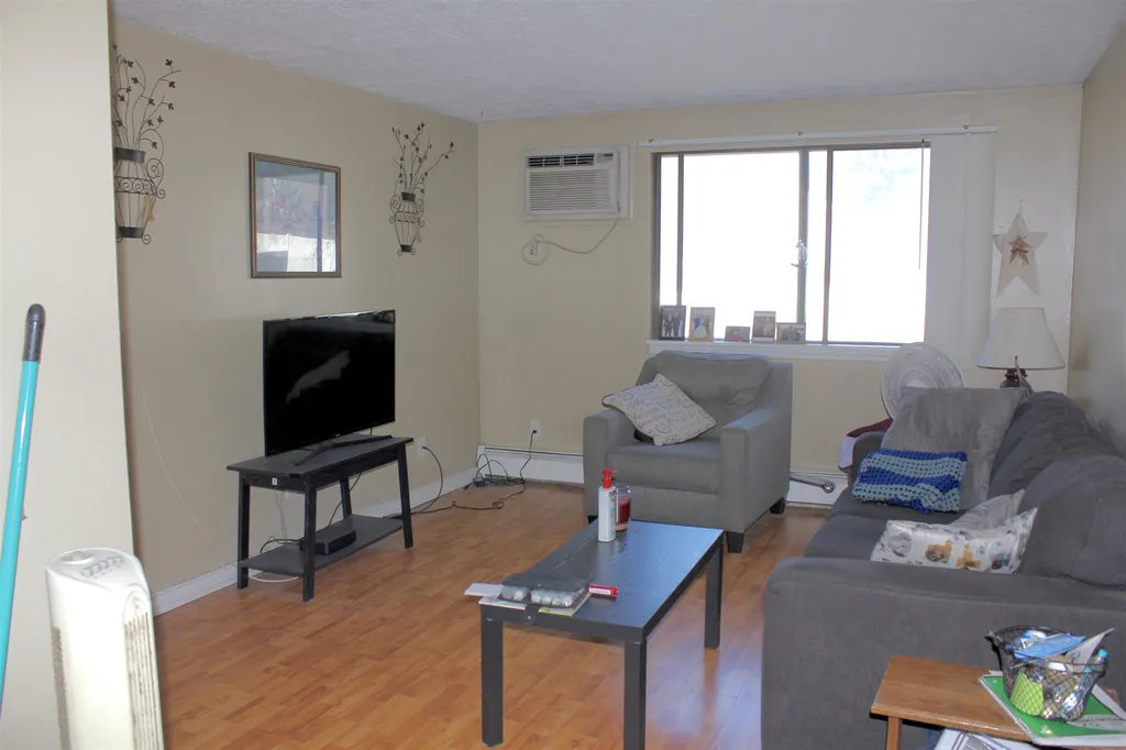 535 Calef Road Manchester NH 03103