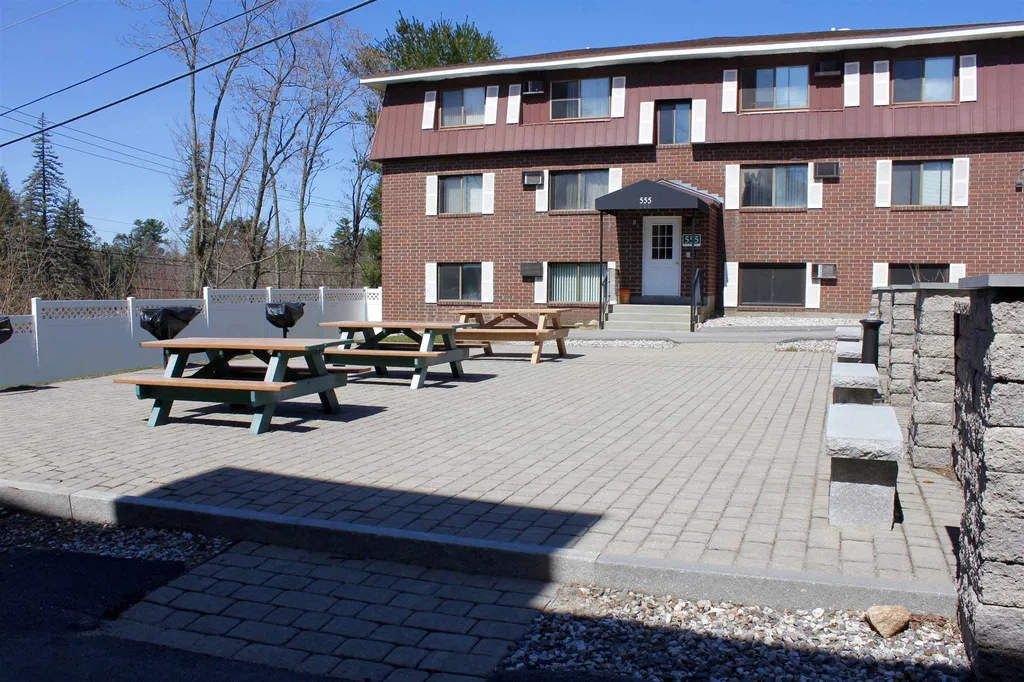 535 Calef Road Manchester NH 03103