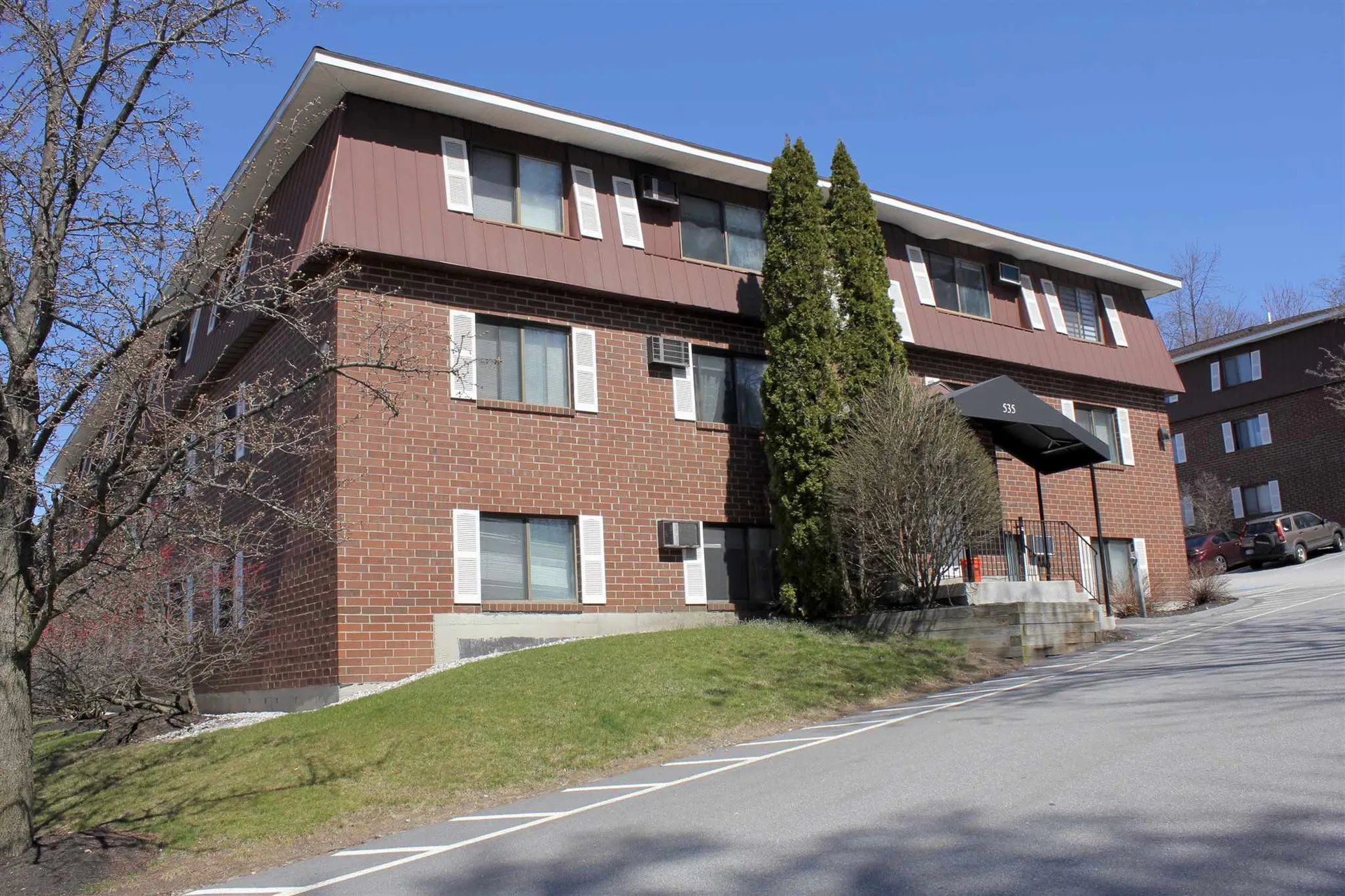 535 Calef Road Manchester NH 03103
