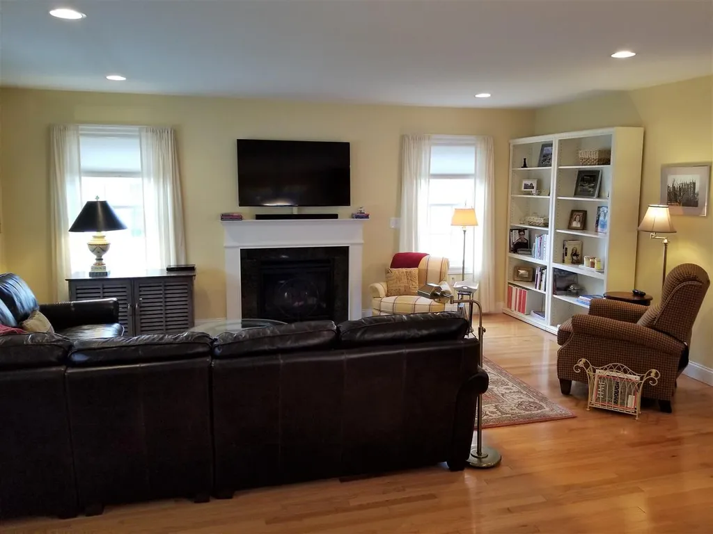 30 Cielo Drive Dover NH 03820