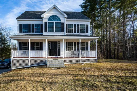 94 Autumn Lane Barrington NH 03825